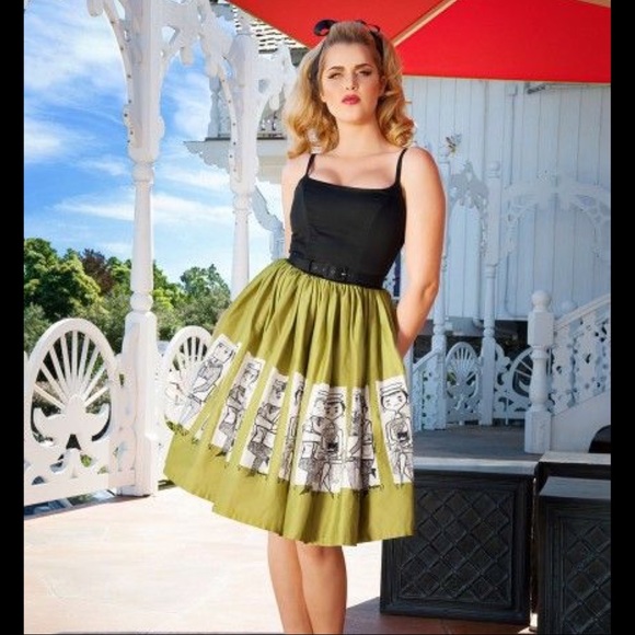 SOLD Pinup Couture Jenny Dress in Commuters Print - Picture 5 of 8